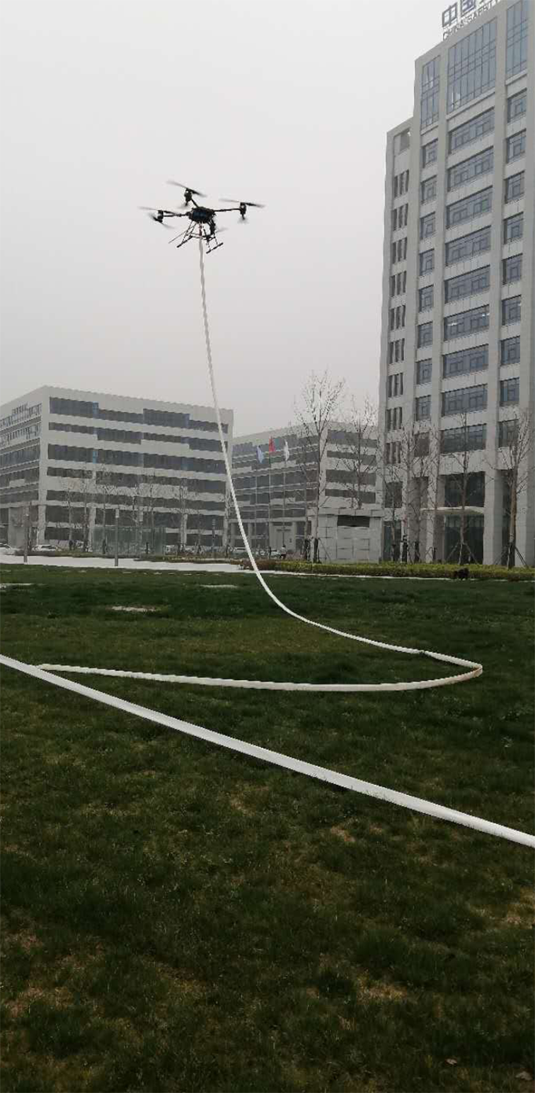 可以空中拖水帶100米的滅火無人機(jī)，助力高層建筑救援